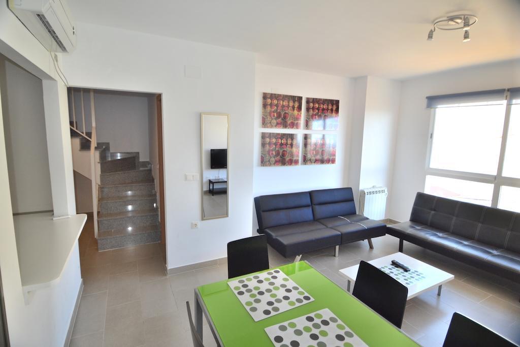 Apartamentos Marina Suites Grao de Castellon Room photo